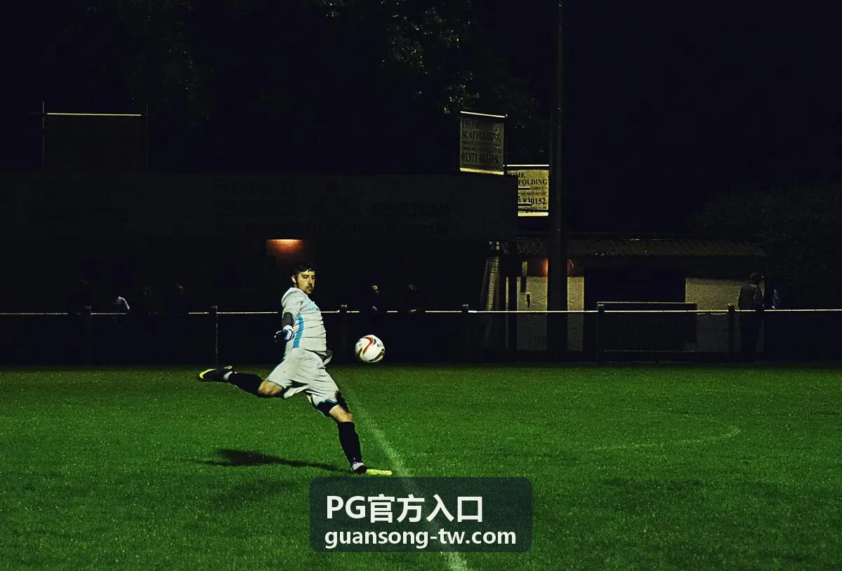 PG官方入口设备兼容与性能对照示意图